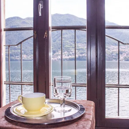 Apartmán Paradise At The Pier Of - The House Of Travelers Brienno